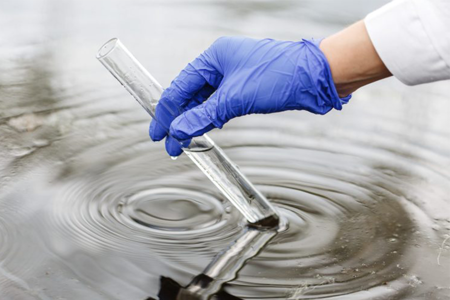 cómo se filtra agua con ozono